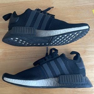 Adidas NMD R1 Women’s black size 8